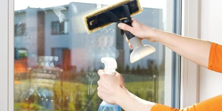 Servicio doméstico Aumento para los trabajadores de casas particulares en diciembre: cómo quedó la escala salarial