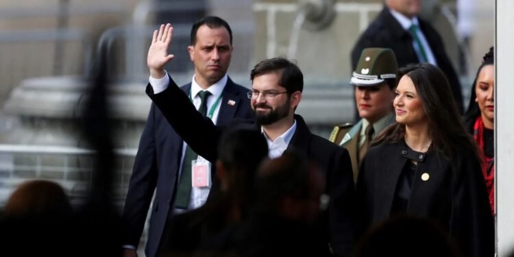 De común acuerdo Chile: Gabriel Boric e Irina Karamanos anunciaron su separación