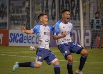 Resumen de Ascenso Atlético de Rafaela y Sportivo Las Parejas van por el ascenso