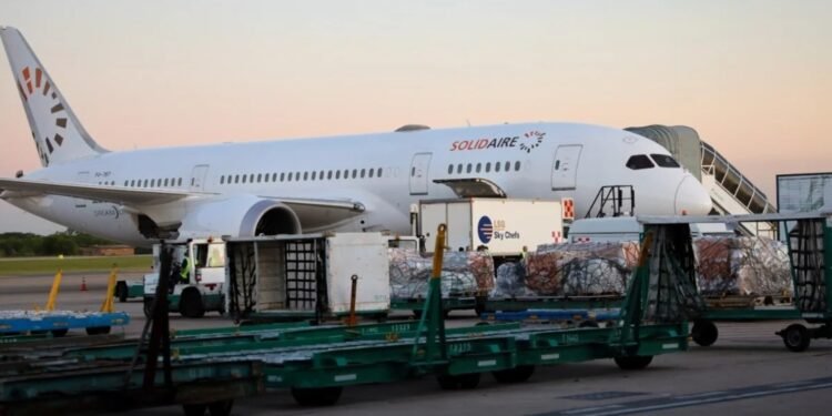 Con ayuda de Cruz Roja Argentina envió nueva ayuda humanitaria a Gaza a través de Cascos Blancos