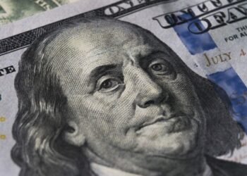 A cuánto abre el dólar este lunes 27 de noviembre: los datos, minuto a minuto