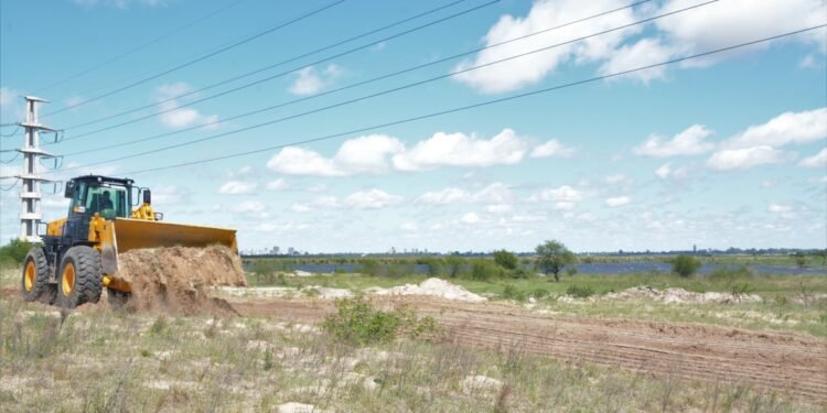 Iniciaron las obras de mantenimiento y reparación del sistema de defensas del Gran Santa Fe