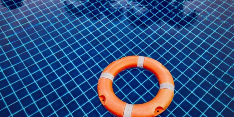 Curso sobre salvamento en natatorio