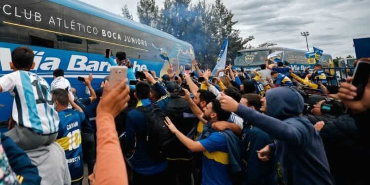 Boca ya llegó a Rio de Janeiro y espera la gran final copera con Fluminense