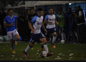 La Crema y Estudiantes igualaron en Rafaela