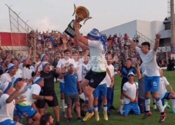 Peñarol volvió a golear a Sportivo y ganó la Supercopa departamental