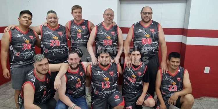 Presentaron el equipo de Básquet Senior de Ferro y la indumentaria que utilizará