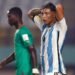 Argentina mostró su mejor cara en el final, pero no pudo ante Senegal en el debut