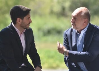 Traspaso de mando Por qué Pullaro pospondría su asunción como gobernador para el 10 de diciembre