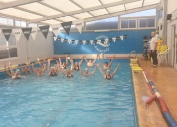 «Natación para adultos mayores»: un programa integral
