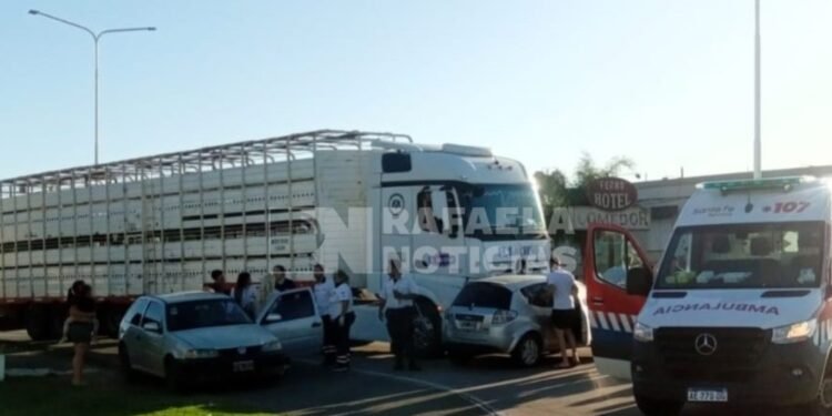 Camionero, sin licencia, protagonizó un accidente en Ruta Nº34 y Bv. Roca