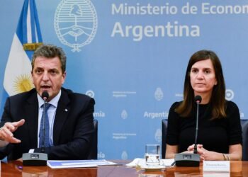 Amplían los créditos para jubilados hasta $600 mil y para trabajadores hasta $1 millón