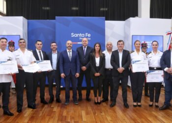 Perotti participó del acto en reconocimiento a los nuevos Directores Generales de la Policía