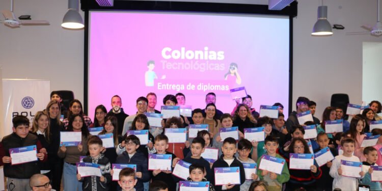 La provincia recibió un importante premio por su programa de Colonias Tecnológicas