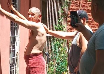 Se escapó de la cárcel vestido de docente, pero lo recapturaron