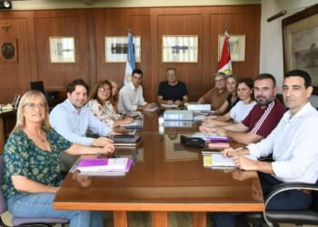 Transición: Se trabajó en temas de hacienda, auditoría, educación y cultura