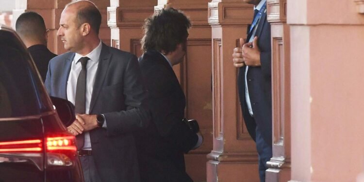 Milei encabeza una reunión de Gabinete nacional en la antesala de los anuncios