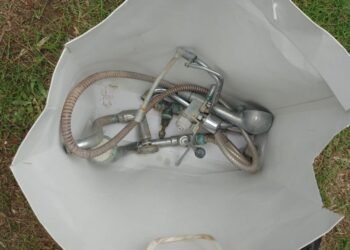 Detuvieron a una pareja con una bolsa de dudosa procedencia