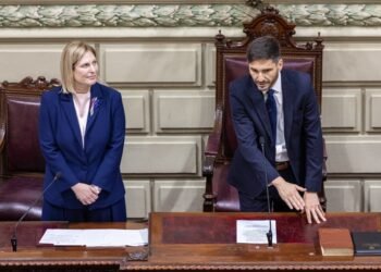 Asumió Maximiliano Pullaro como gobernador de la Provincia de Santa Fe