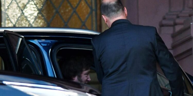 Milei vuelve a encabezar la reunión del Gabinete nacional