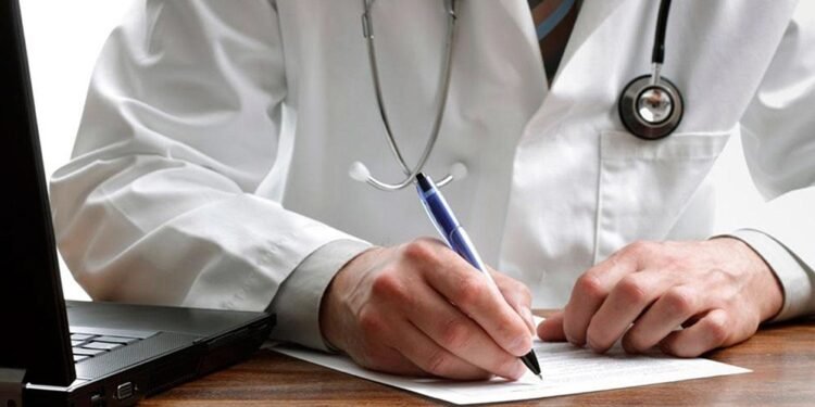 Las prepagas anuncian aumentos del orden del 40% para enero