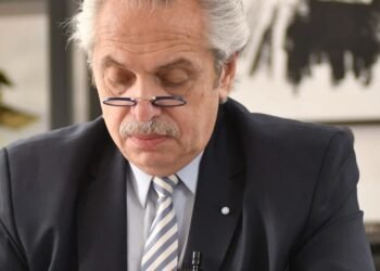 Boletín Oficial Aceptan renuncias de directivos de Banco Nación, Pami y otras reparticiones del Estado