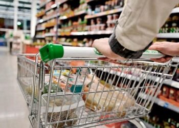 Supermercados aplicarán descuento de 20% en 20 productos de la canasta básica