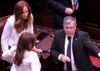 Diputados de UxP advirtieron que las medidas perjudican «a la inmensa mayoría del pueblo»
