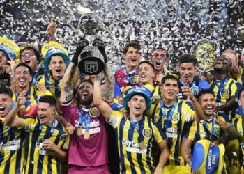 Central sufrió en el final, venció a Platense y se consagró campeón de la Copa de la Liga