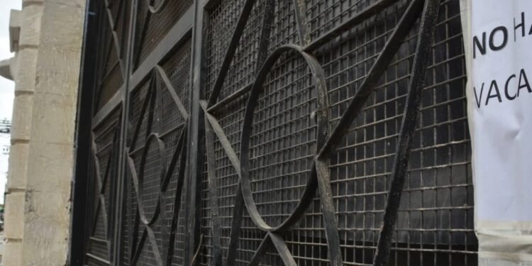 La desocupación del tercer trimestre se ubicó en un 5,7% según el Indec