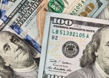 A cuánto se vende el dólar este viernes 15 de diciembre: la información, minuto a minuto