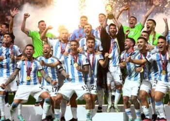 «Lágrimas eternas», el libro que revive el título de Argentina en Qatar 2022