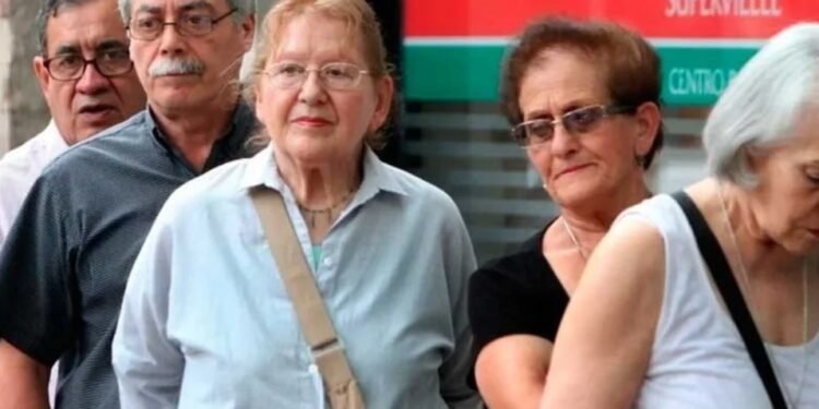 Caputo confirmó que buscarán cambiar la fórmula jubilatoria