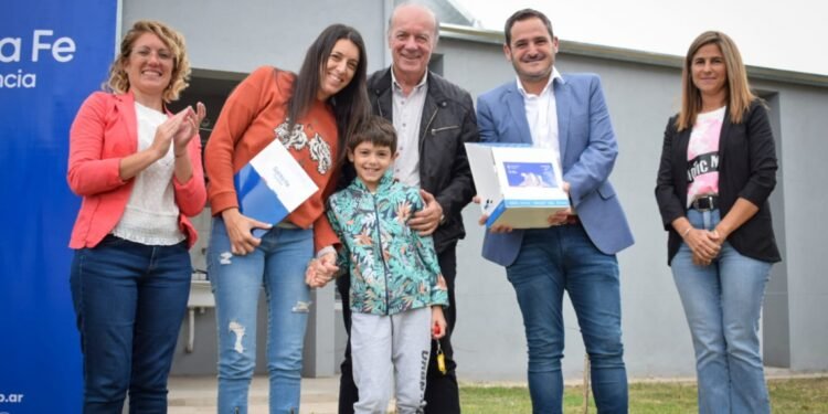 El Estado provincial entregó viviendas en Arteaga