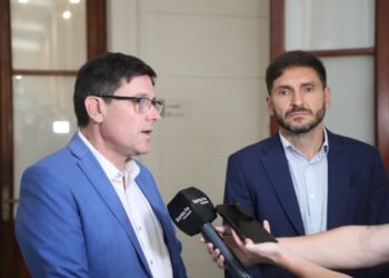 Se firmó el decreto que elimina la no repitencia escolar en la provincia