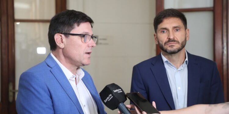 Se firmó el decreto que elimina la no repitencia escolar en la provincia