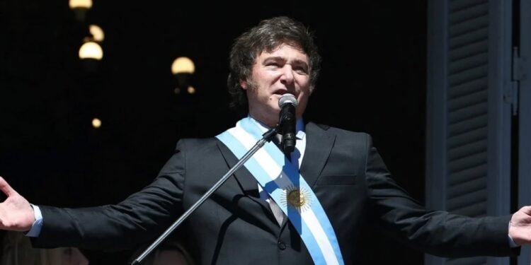 El «tremendo desafío» de Milei entre el déficit fiscal y la protección de la pobreza