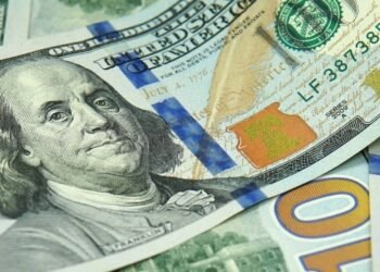 A cuánto abre el dólar en el primer día hábil del 2024: la información, minuto a minuto