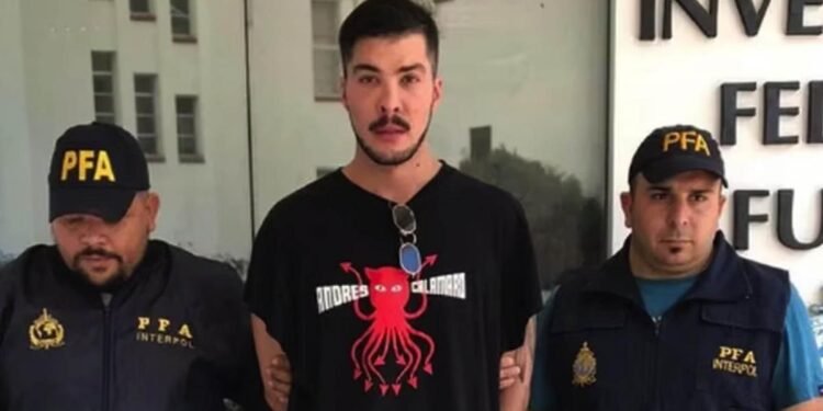 Detienen en Argentina a un cantante mexicano acusado de abuso sexual de sus sobrinas