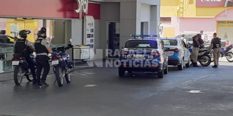 Robó en una estación de servicio y escapó con dinero en efectivo