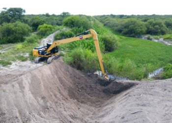 Emergencia hídrica: con intervención policial, Provincia hace cerrar canales clandestinos que inundaban campos