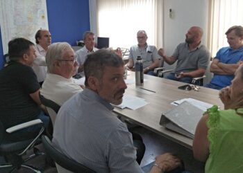 Autoridades de la APSV se reunieron con clubes de vehículos antiguos de colección