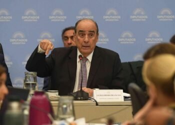 Francos: «Hemos conciliado una serie de aspectos sin alejarnos de la propuesta»