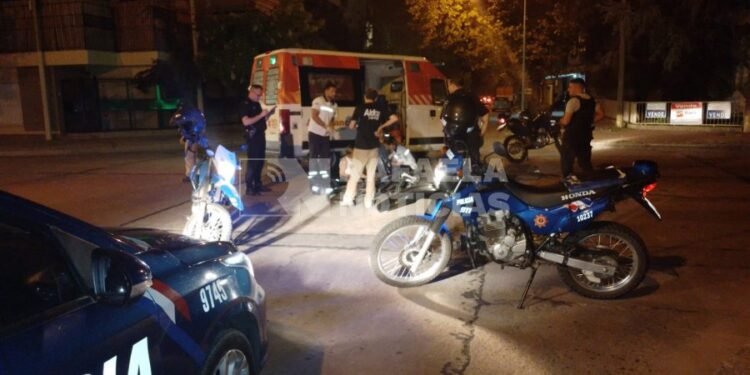 Un automovilista embistió a una ciclista en barrio 30 de octubre