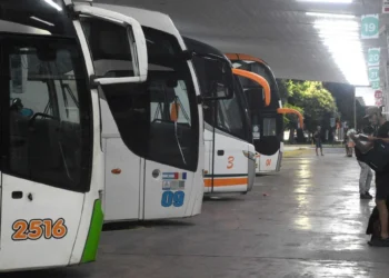 Analizan las tarifas de colectivos urbanos e interurbanos tras el recorte de subsidios nacionales