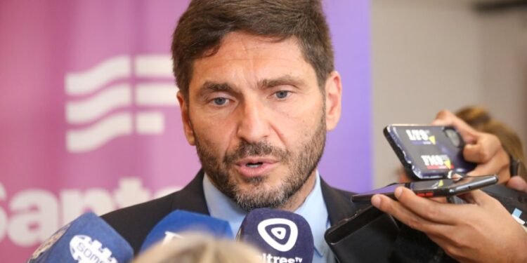 Pullaro, firme: «bajo ningún concepto vamos a apoyar una reforma que se lleve puesta a la producción de Santa Fe»