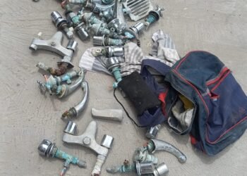 Robó elementos de grifería y terminó aprehendido