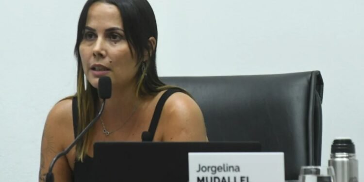 Jorgelina Mudallel: «Si definimos la sesión en una palabra, sería emergencia»
