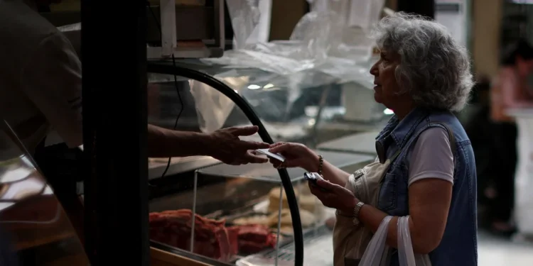 El mercado prevé un año con 227% de inflación según las expectativas difundidas por el BCRA