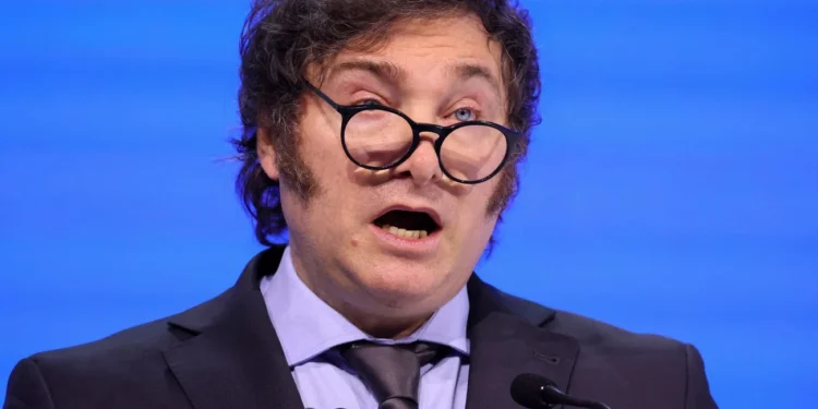 La dura pelea Milei-gobernadores por los pocos recursos de un país en crisis